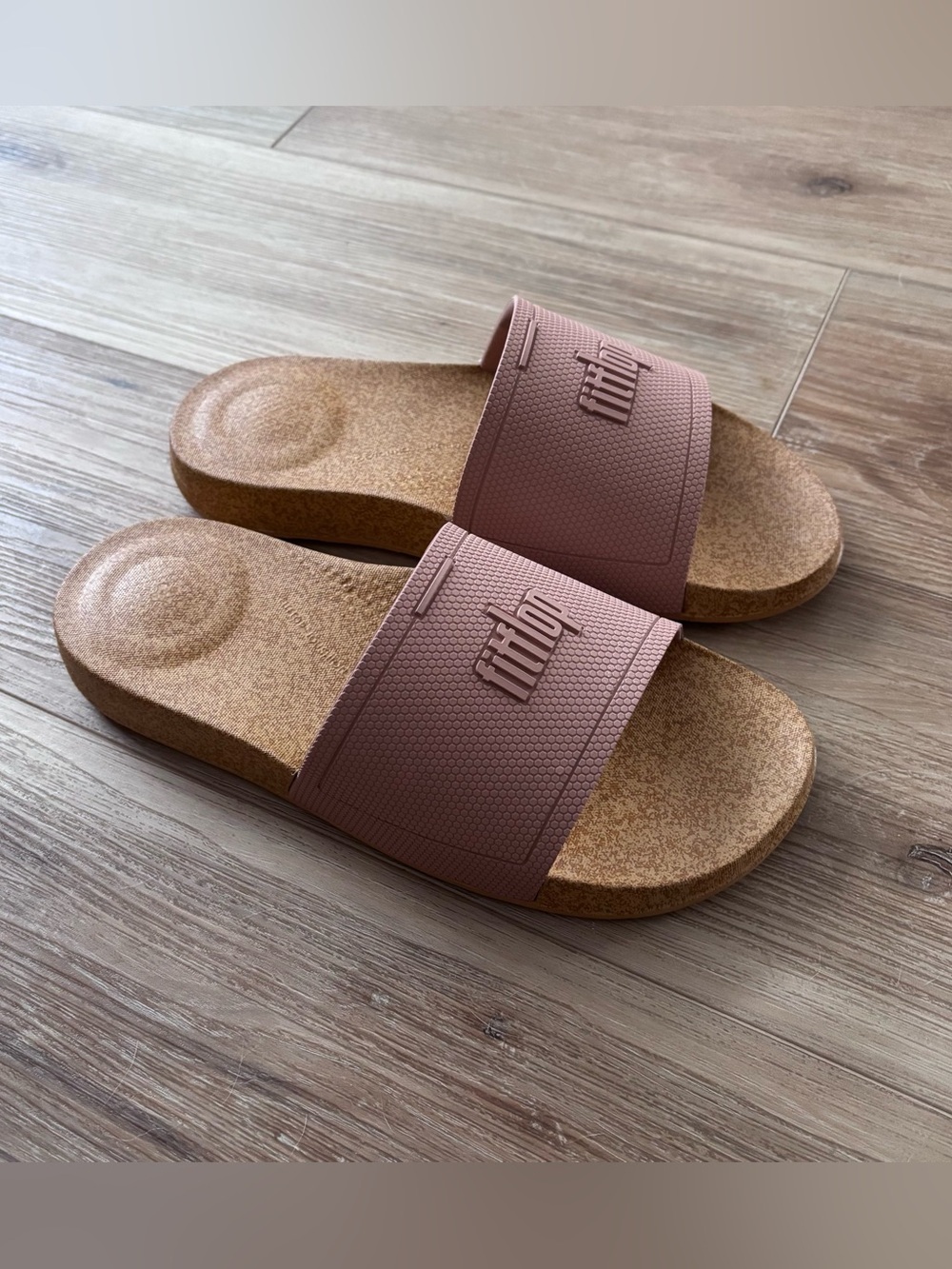FitFlop iQushion pool slides Single-Band summer sandal size 9